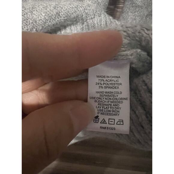 CeCe Sweater Grey White Hearts Oversized XS Knit Stretchy Women Love Valentines - Picture 6 of 7